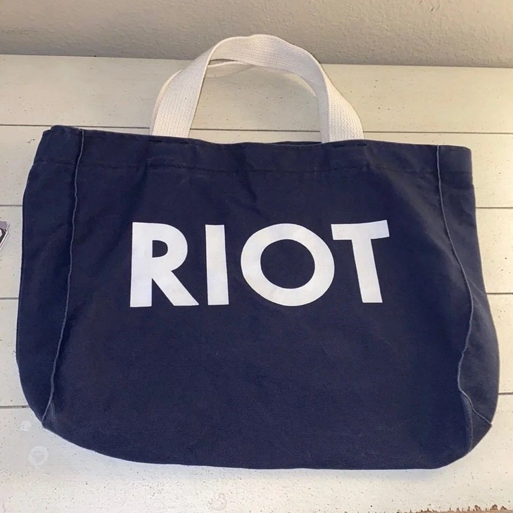 sub-urban RIOT navy blue & white bag - Picture 1 of 5